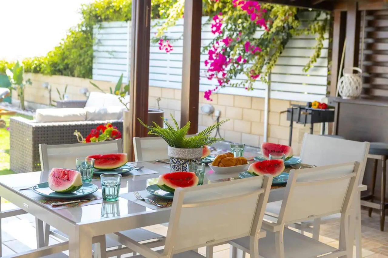 Beachfront Villa Carpe Diem Kiti Dış mekan fotoğraf