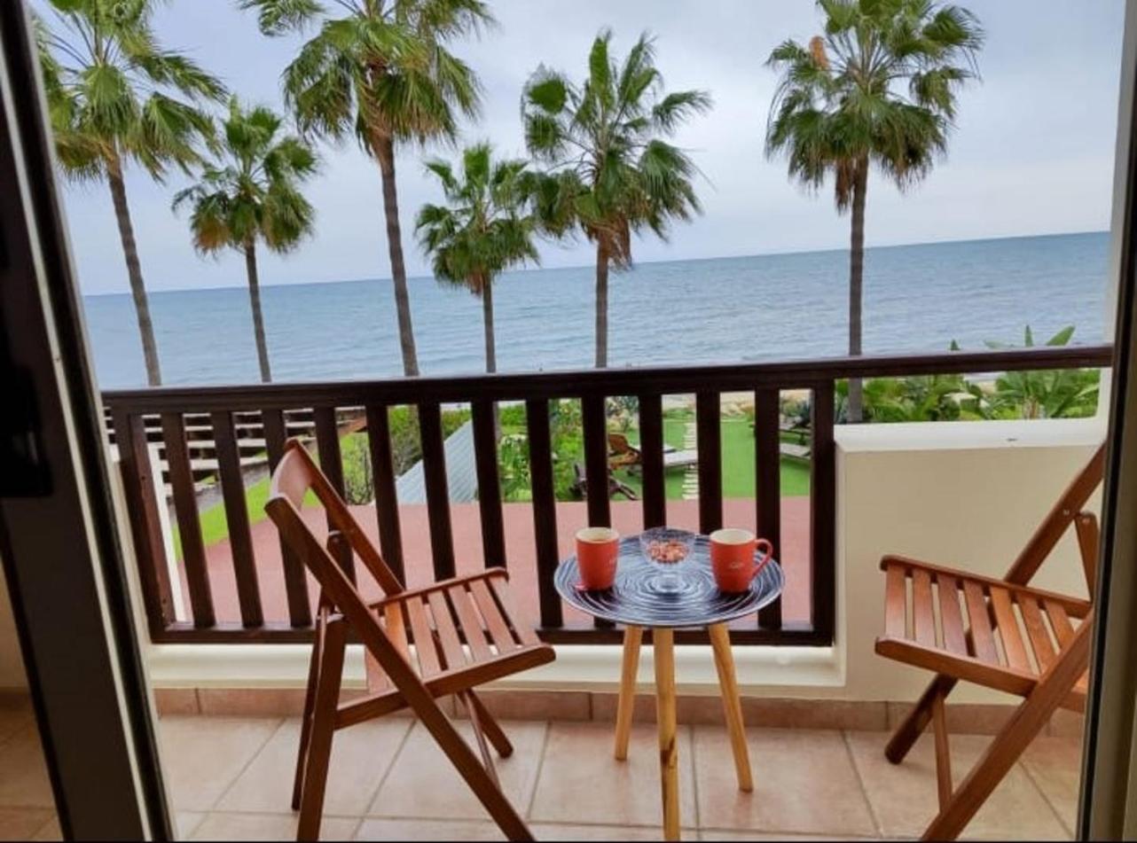 Beachfront Villa Carpe Diem Kiti Dış mekan fotoğraf