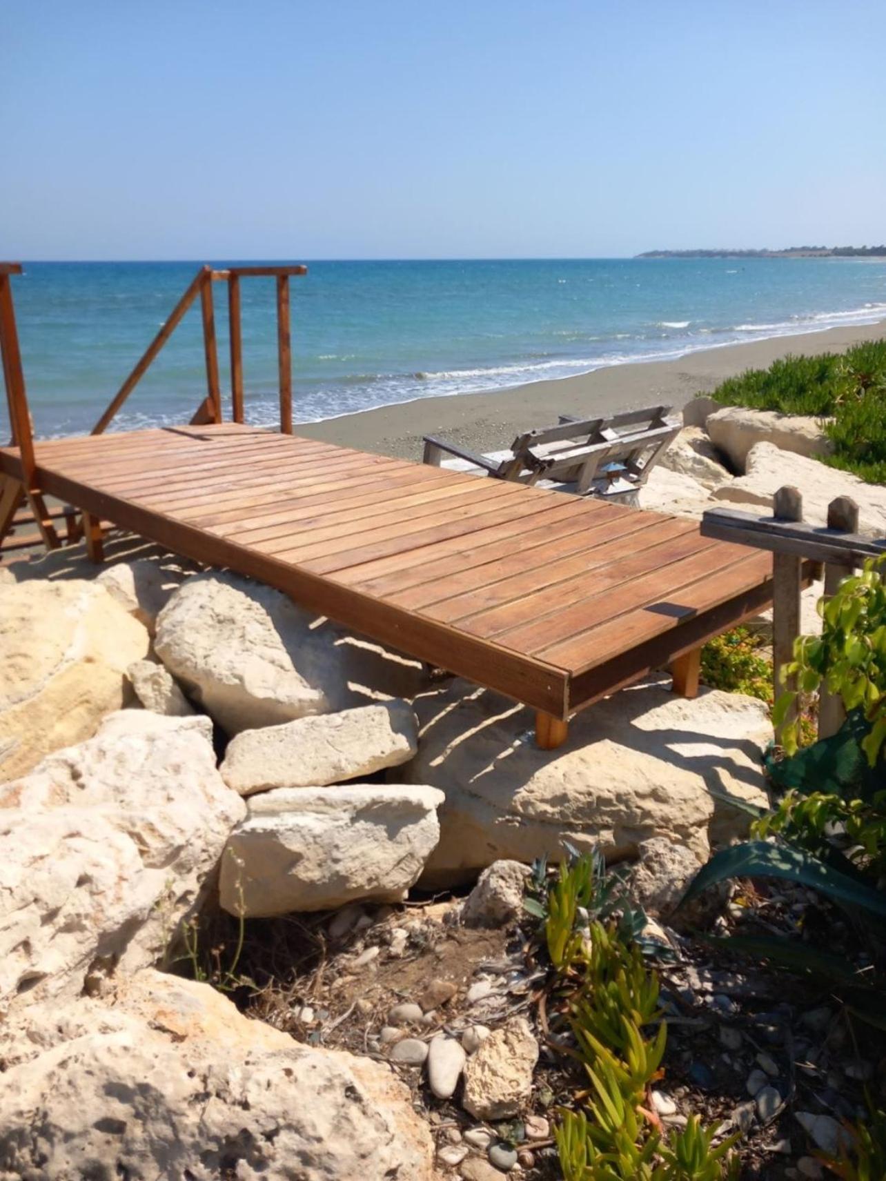 Beachfront Villa Carpe Diem Kiti Dış mekan fotoğraf